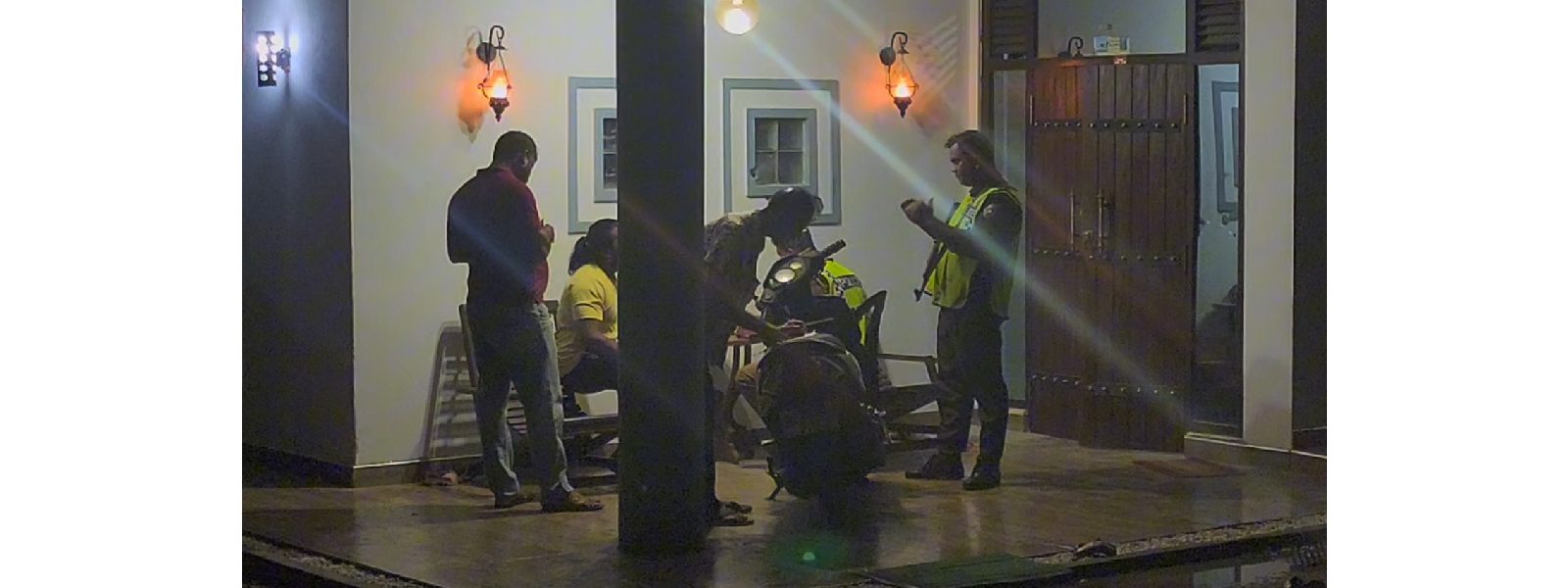 මිදිගම නිවසකට වෙඩි ප්‍රහාරයක්..